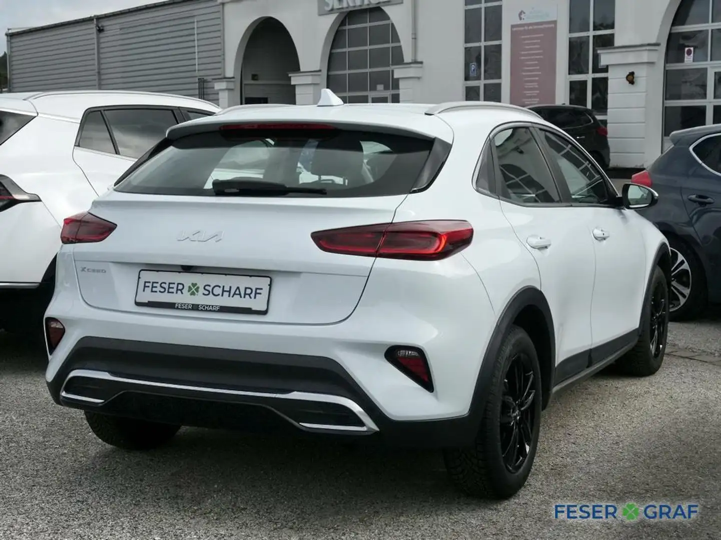 Kia XCeed 1.5T DCT7 SPIRIT XCLUSIVE Weiß - 2