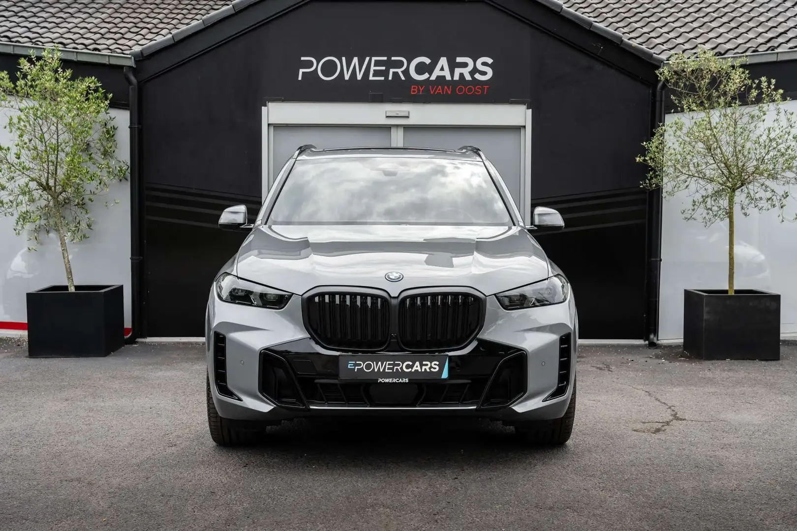 BMW X5 50e  M Sport Pro  Pano  HUD Grijs - 2