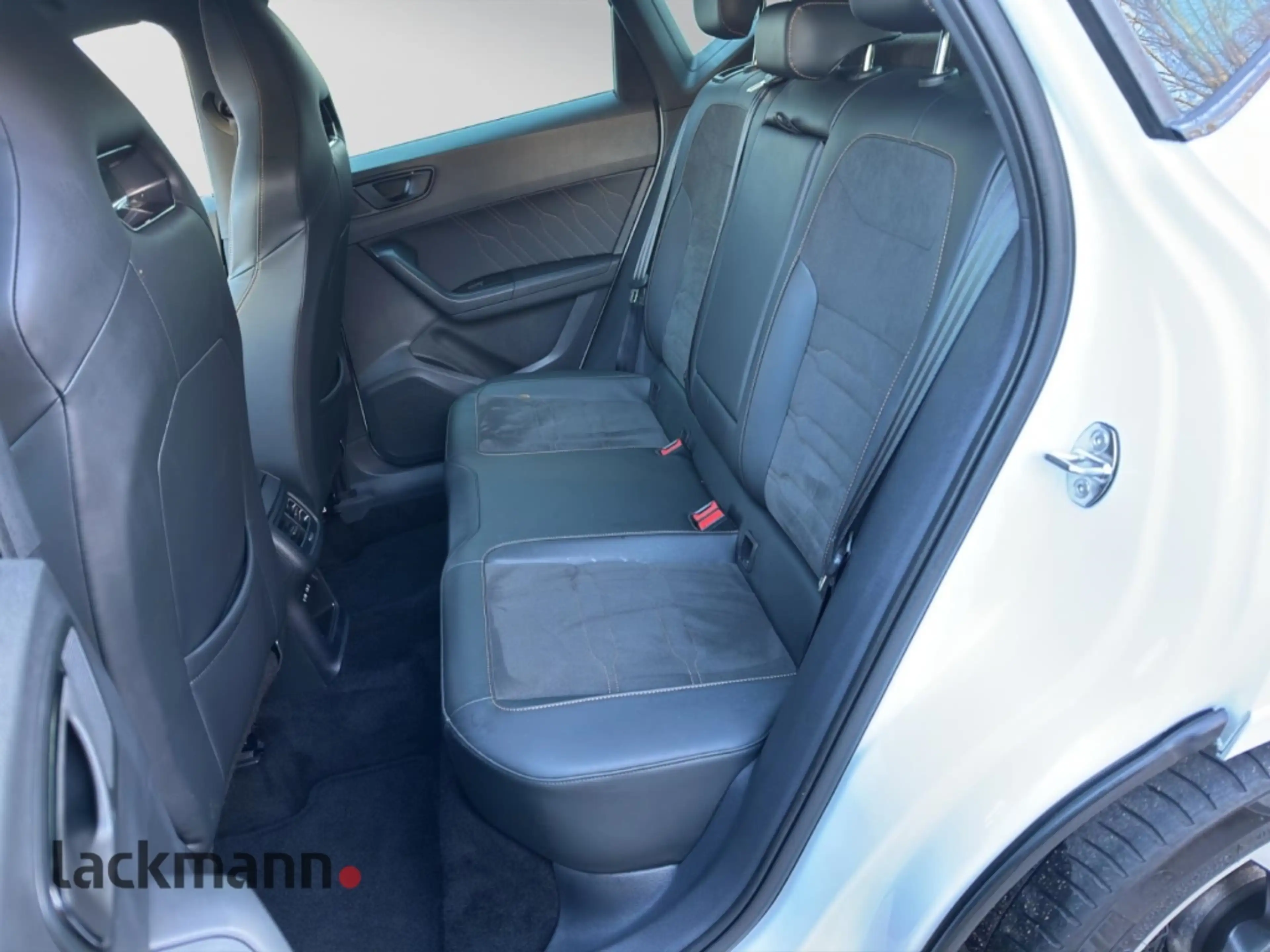 CUPRA Ateca 2.0 4Drive*Navi*Pano*Beats*AHK*eHeck*SHZ* — photo 10