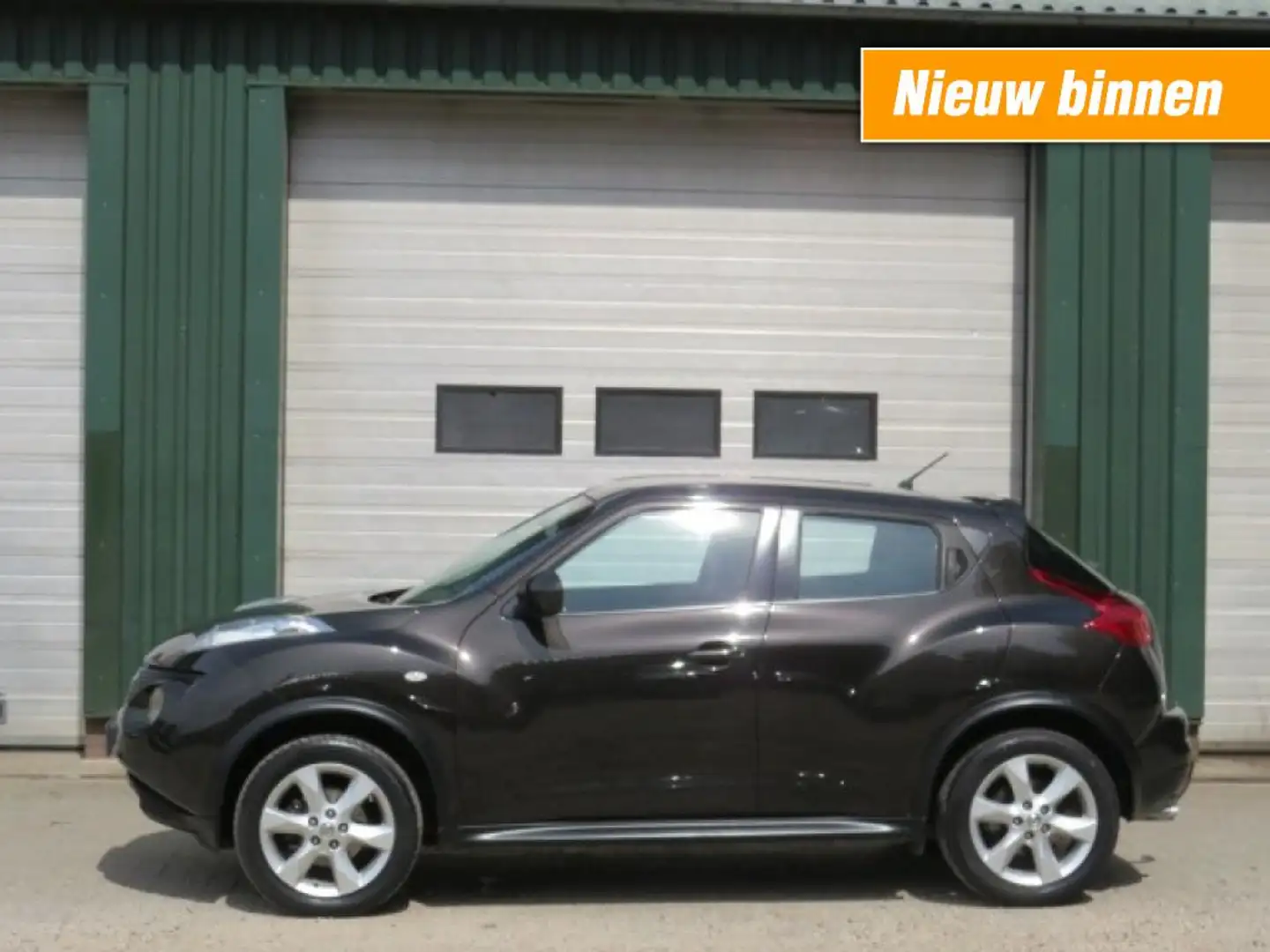 Nissan Juke 1.6 Acenta Grijs - 1