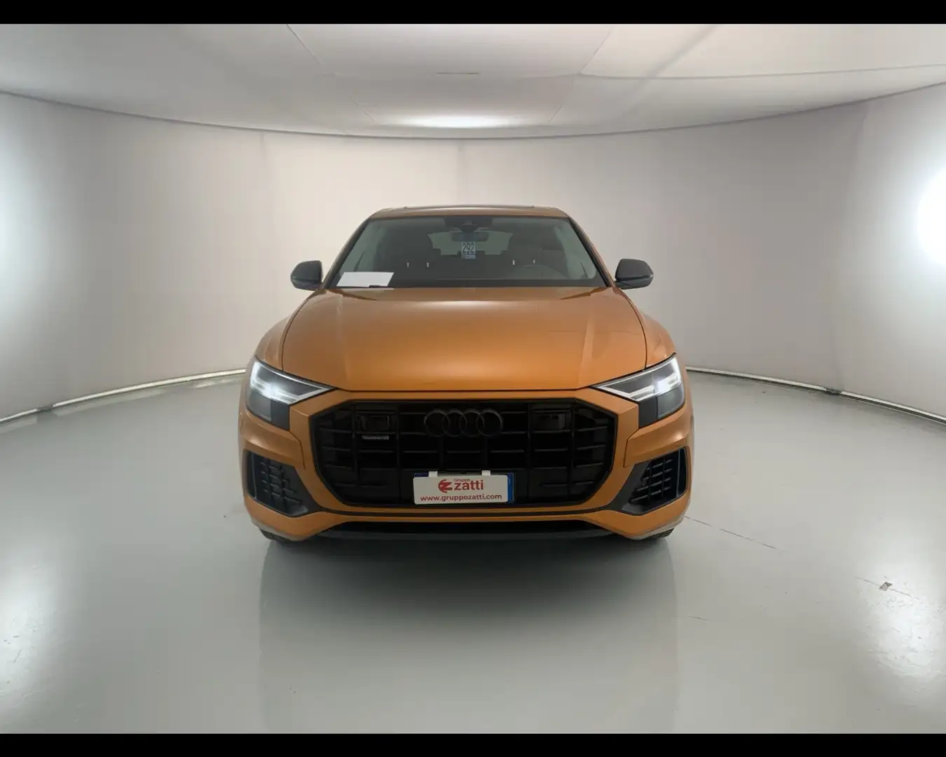 Audi Q8 50 3.0 tdi mhev quattro tiptronic Oranje - 2