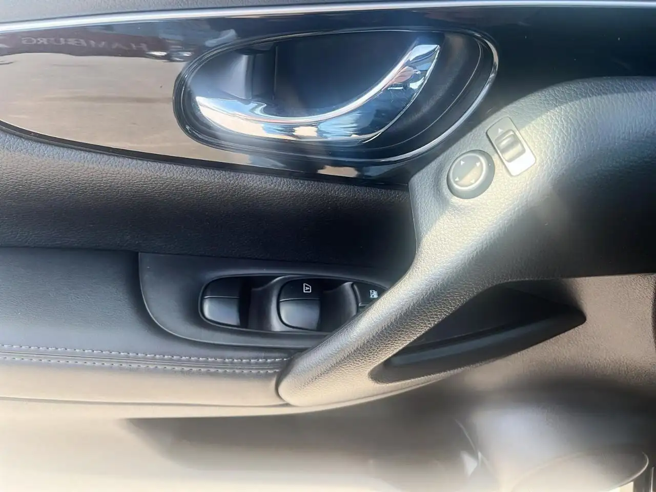 Nissan Qashqai снимка Nissan Qashqai