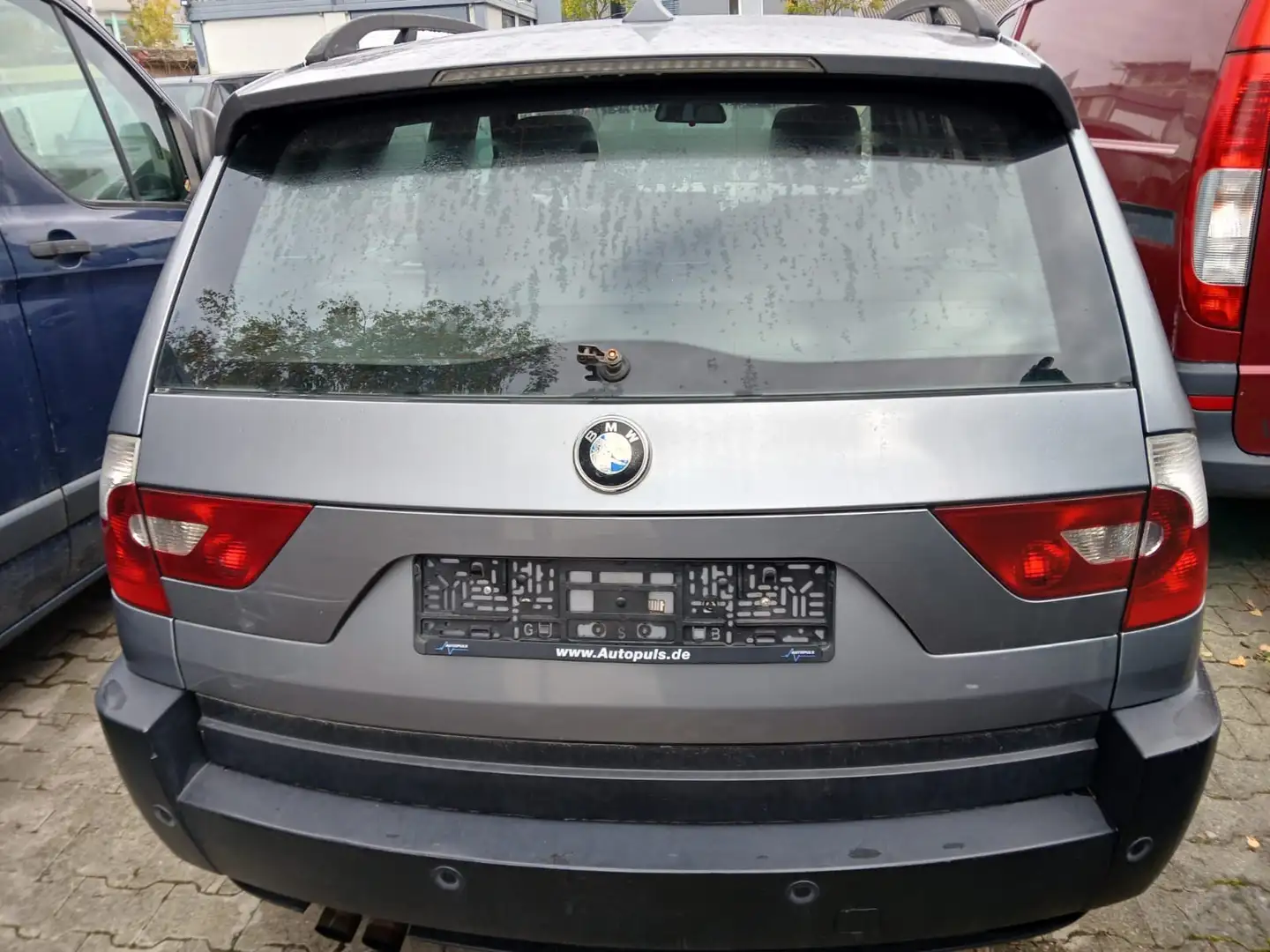 BMW X3 2.5i Aut. - 2