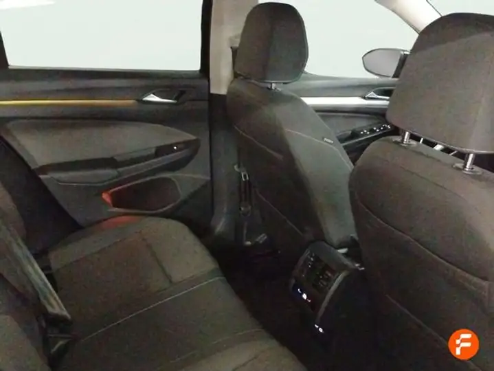 Volkswagen Golf 1.5 TSI 6 vel. 2025, foto 13