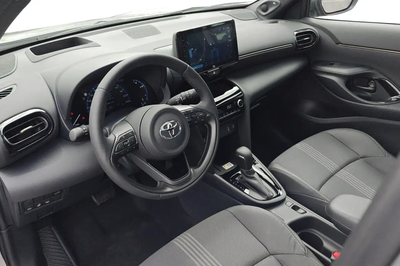 Toyota Yaris Cross 1.5 VVT-ie Adventure CVT + Comfort Plus Pack + Pan, миниатюра 12