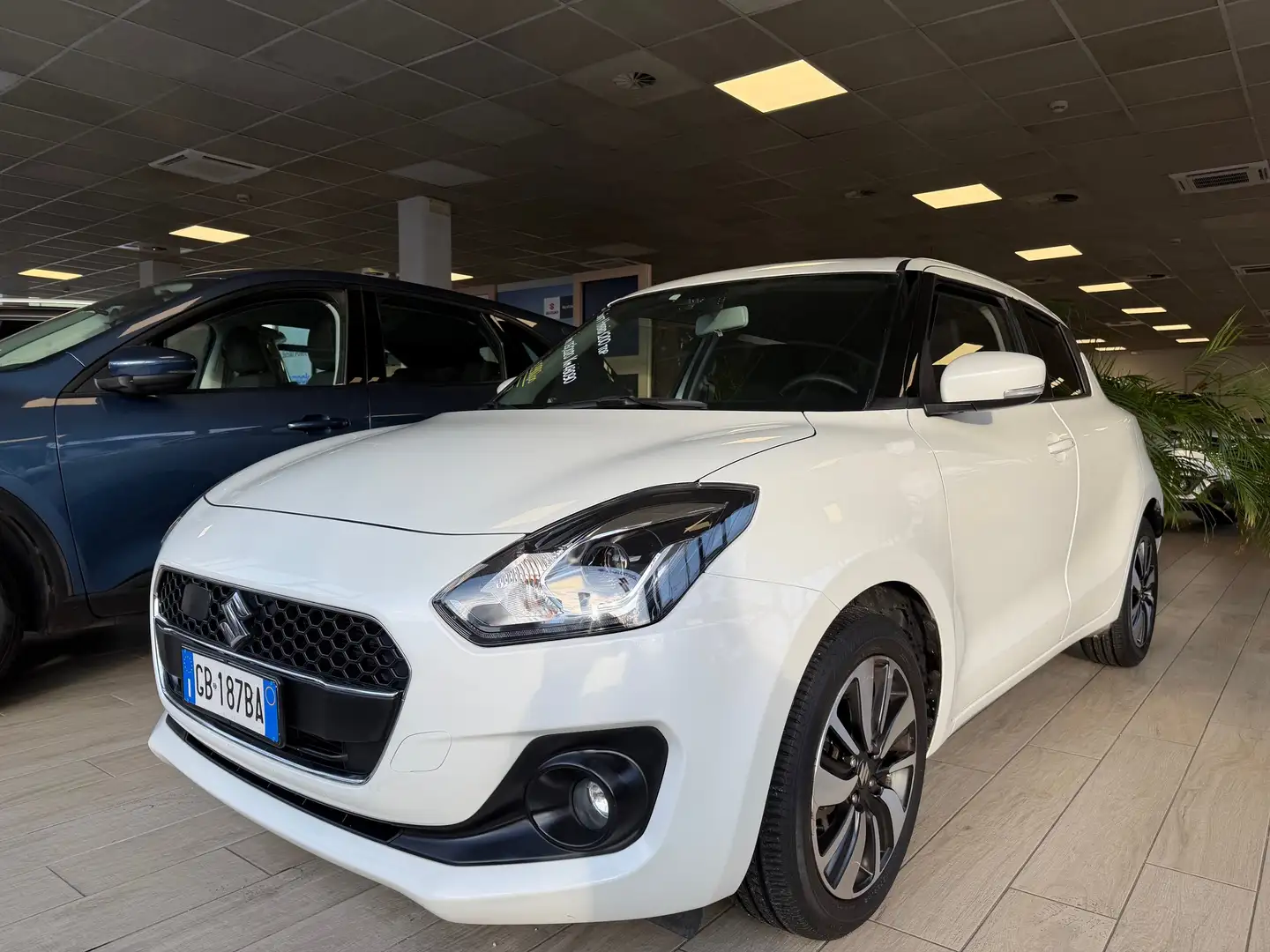 Suzuki Swift Swift 1.2h Top 2wd Bianco - 1