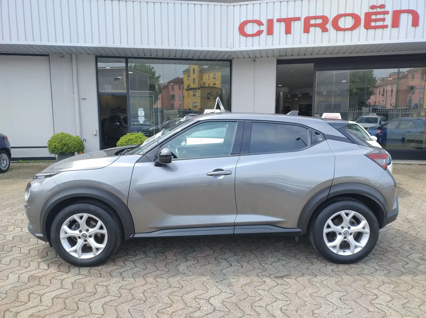 Nissan Juke 1.0 dig-t N-Connecta dct - GARANZIA FINO 36 MESI Grau - 2