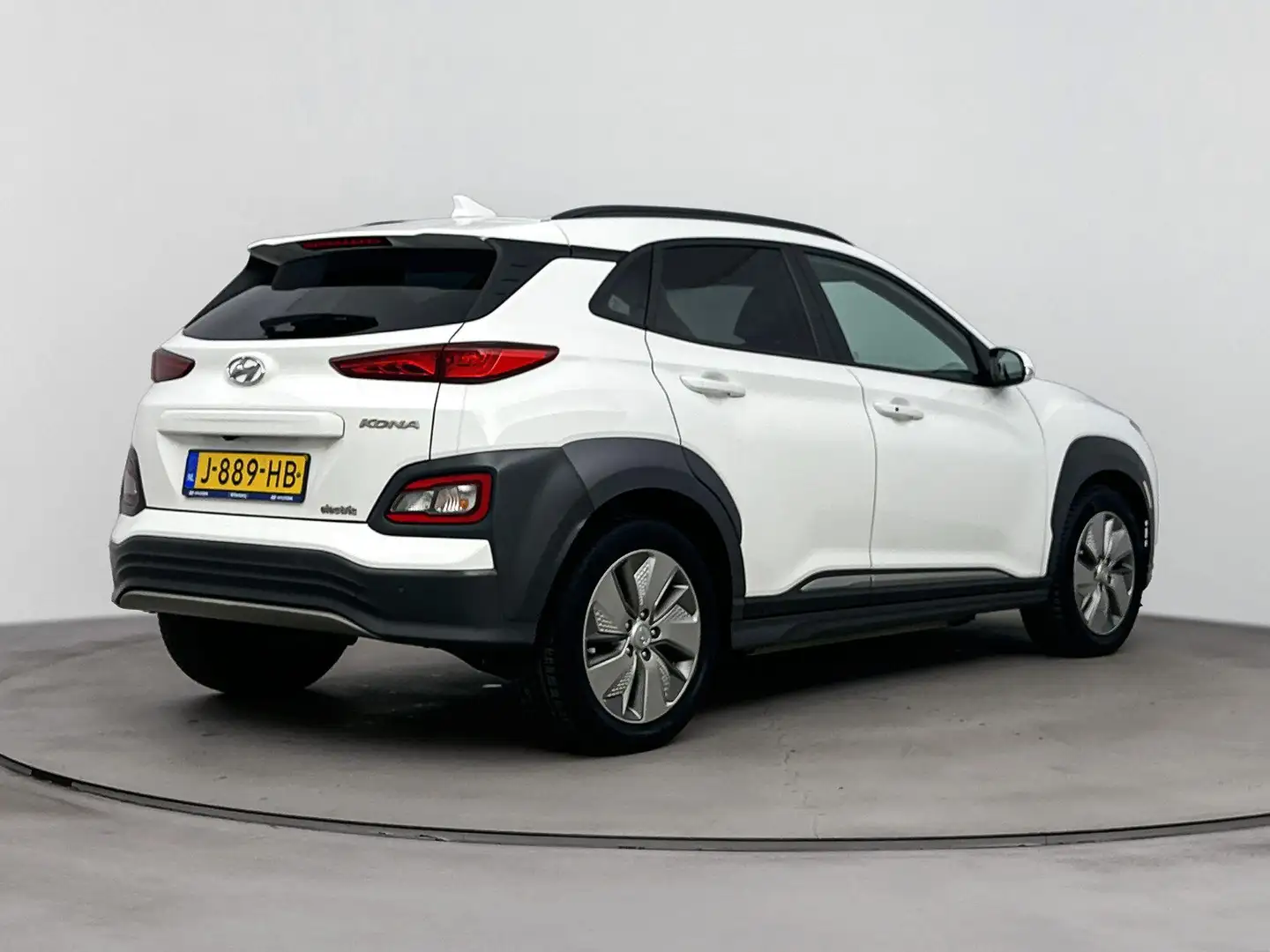Hyundai KONA EV Fashion 64 kWh | Camera | Airco | Adaptieve cru Wit - 2