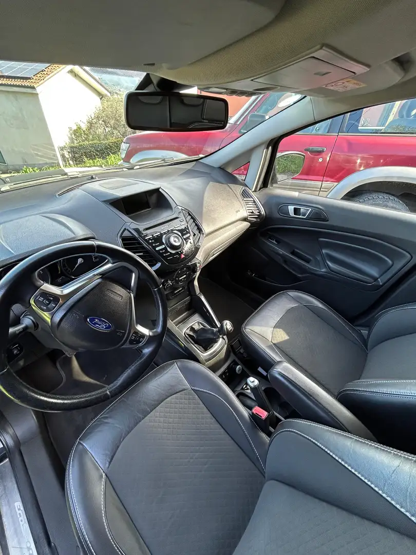 Ford EcoSport Nero - 2