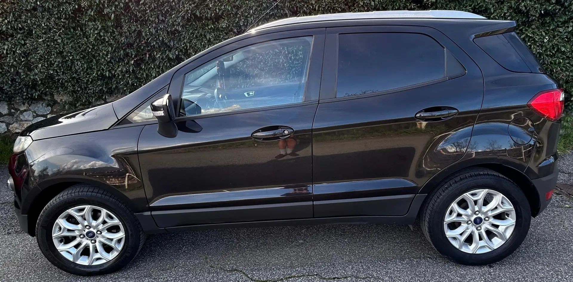 Ford EcoSport Nero - 1