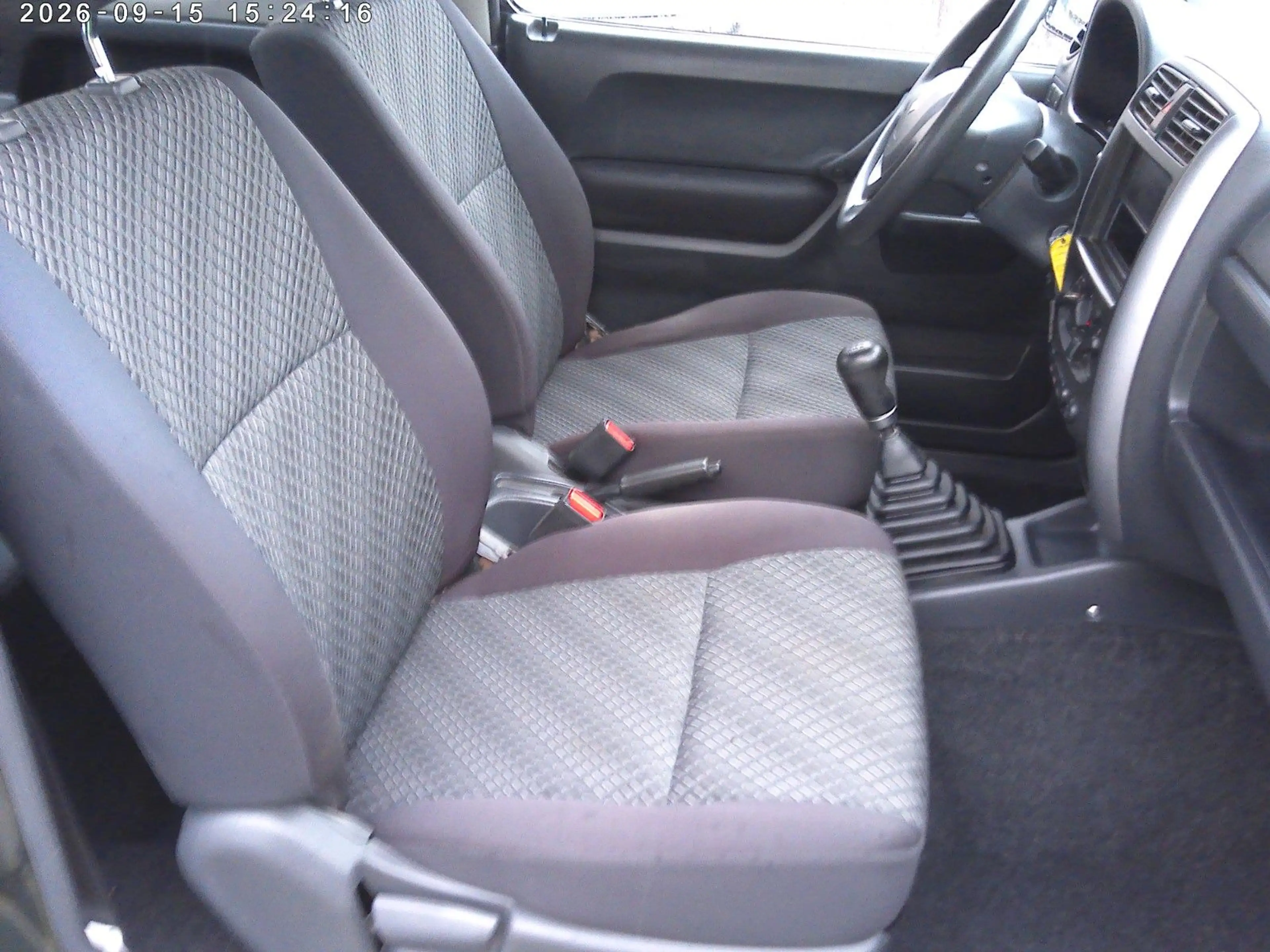 Suzuki Jimny 1.3 4x4 aus 1.Hd. sehr gepflegt — photo 11