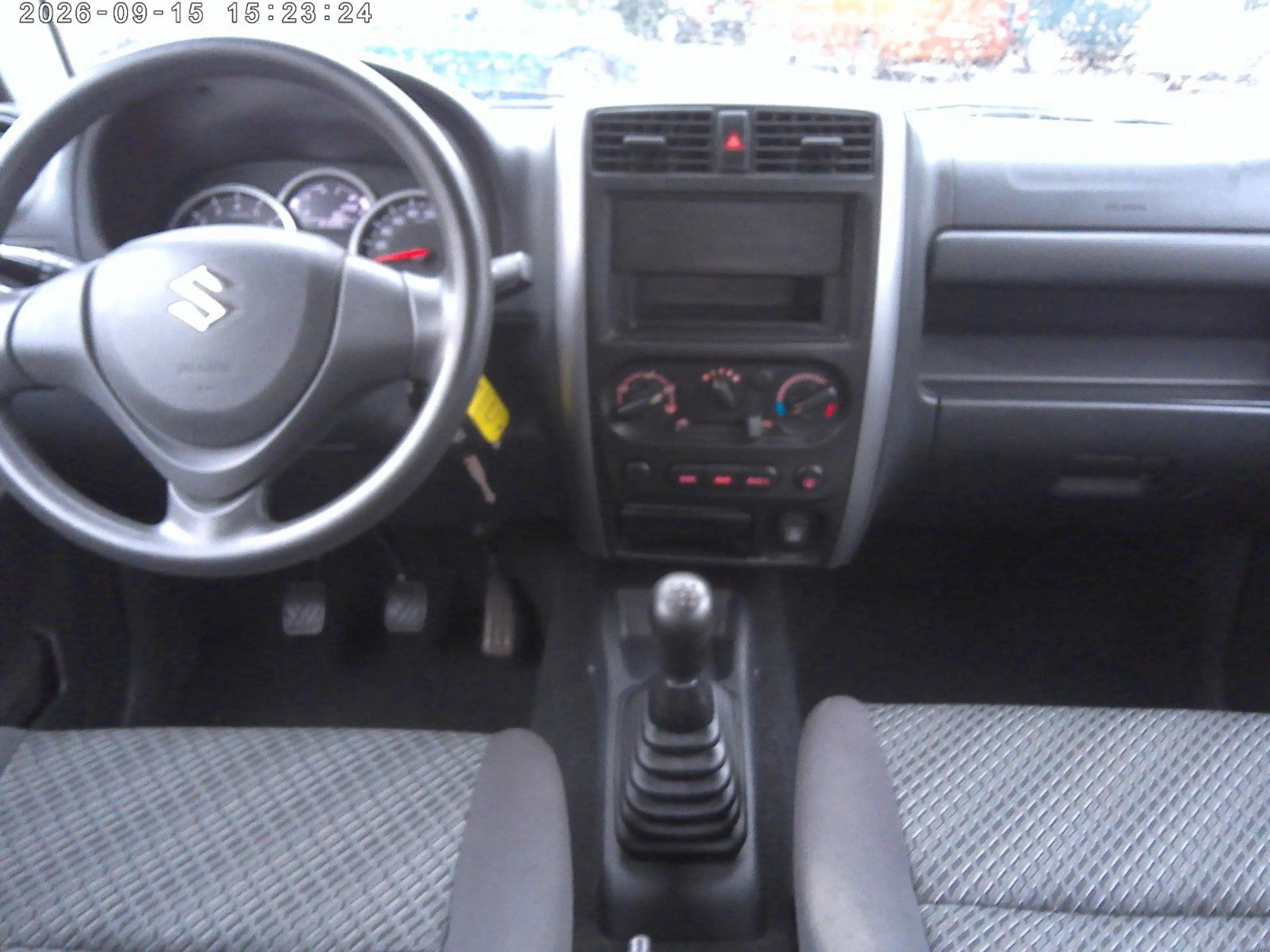 Suzuki Jimny 1.3 4x4 aus 1.Hd. sehr gepflegt — photo 8