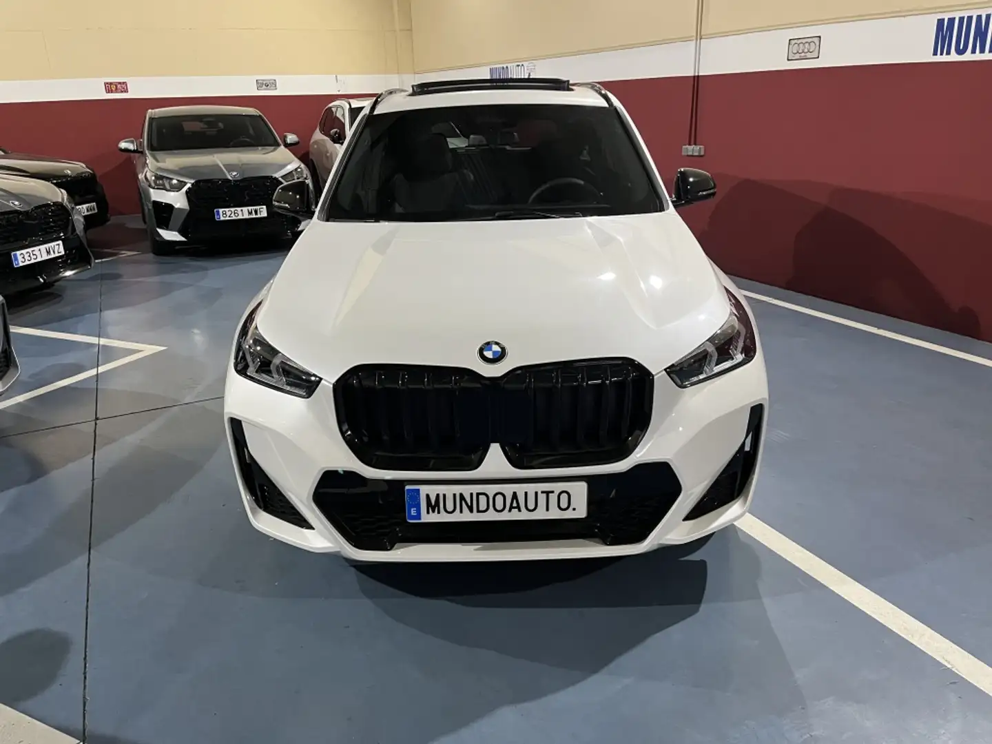 BMW X1 sDrive 18dA M Sport Pro Wit - 1
