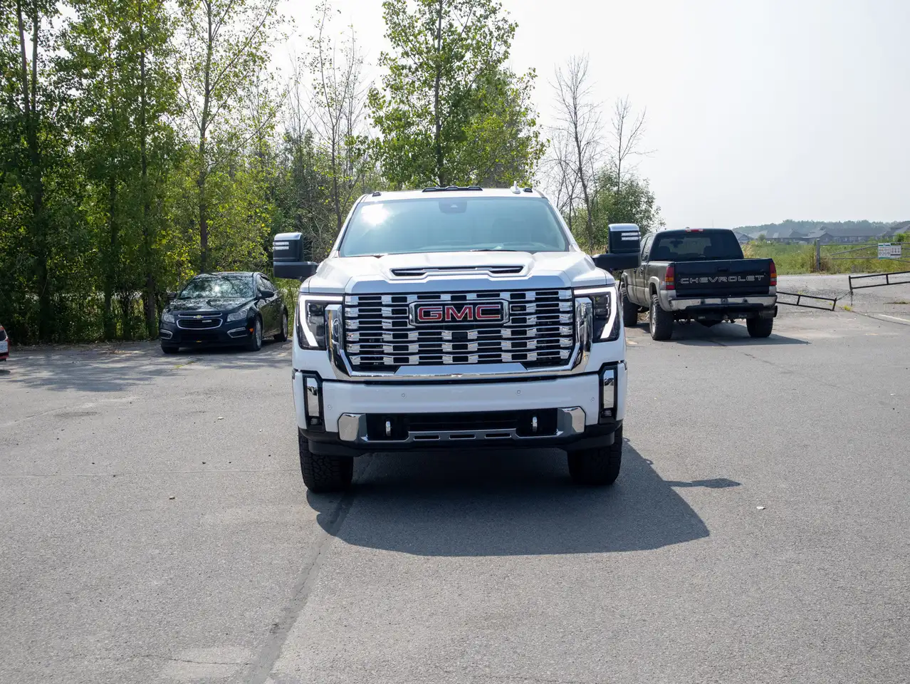 GMC Sierra 2500HD снимка GMC Sierra 2500HD