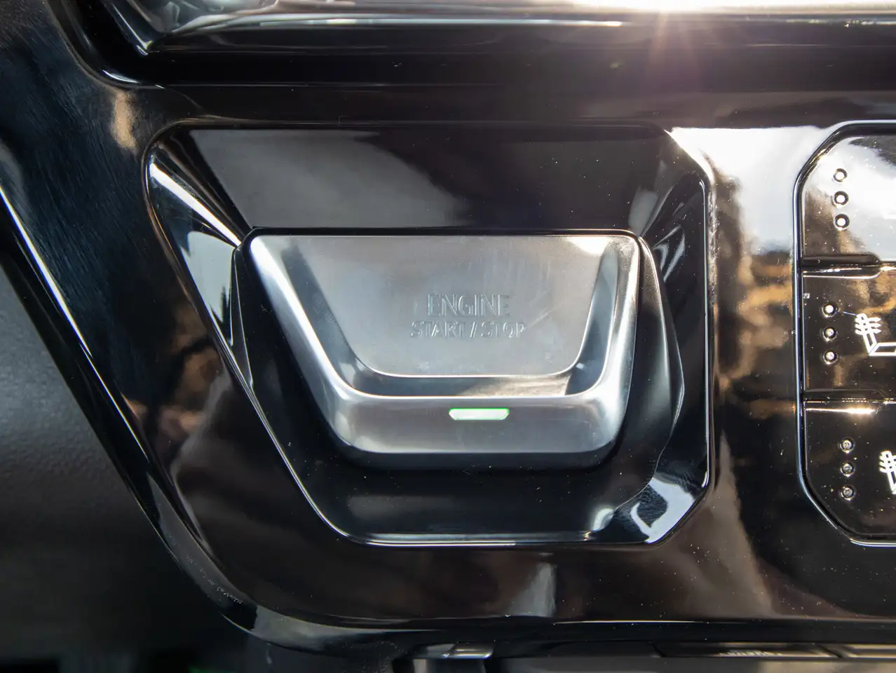 GMC Sierra 2500HD снимка GMC Sierra 2500HD