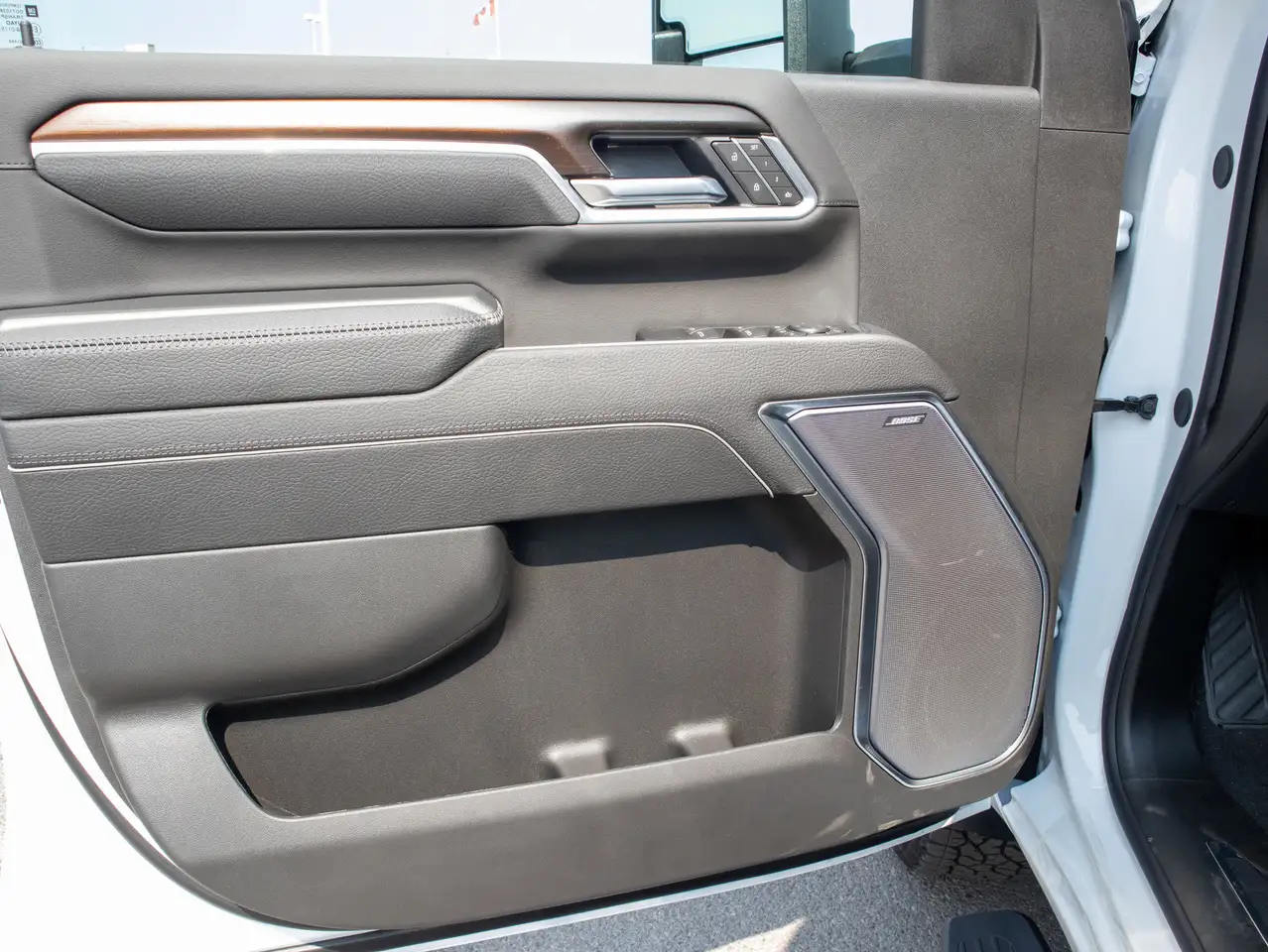 GMC Sierra 2500HD снимка GMC Sierra 2500HD