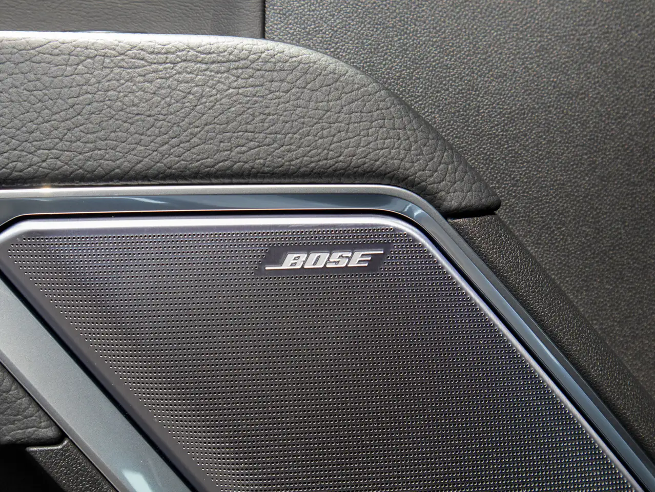 GMC Sierra 2500HD снимка GMC Sierra 2500HD