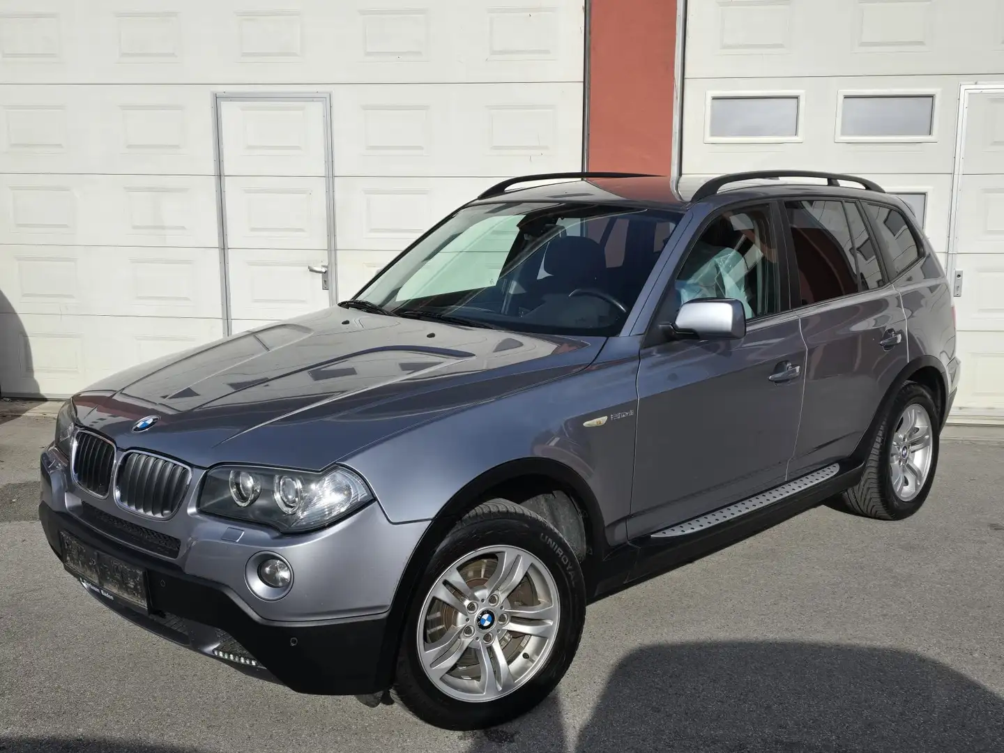 BMW X3 2,0d E83 Österreich Paket Grau - 1