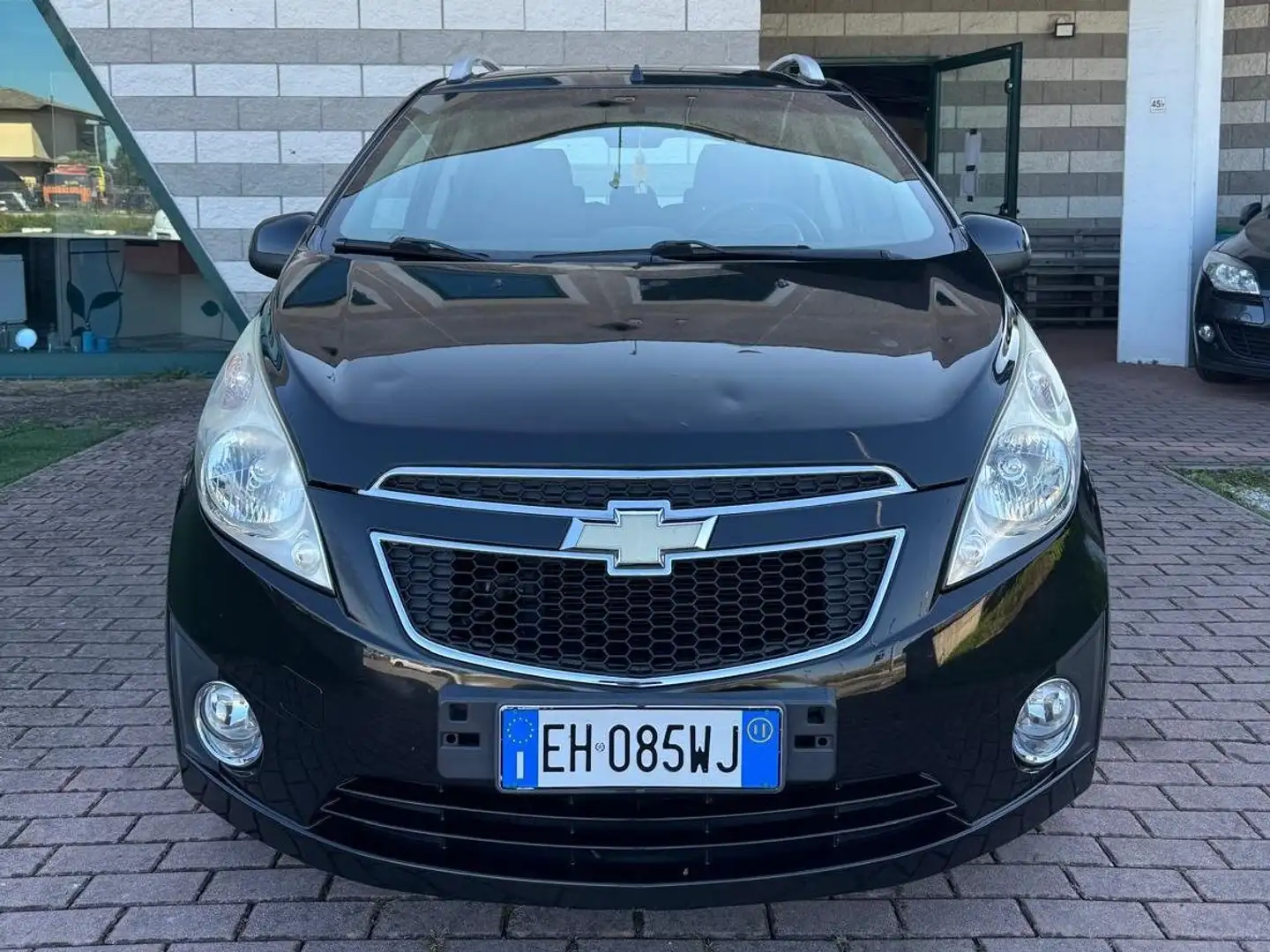 Chevrolet Spark Spark 1.0 LS Zwart - 1