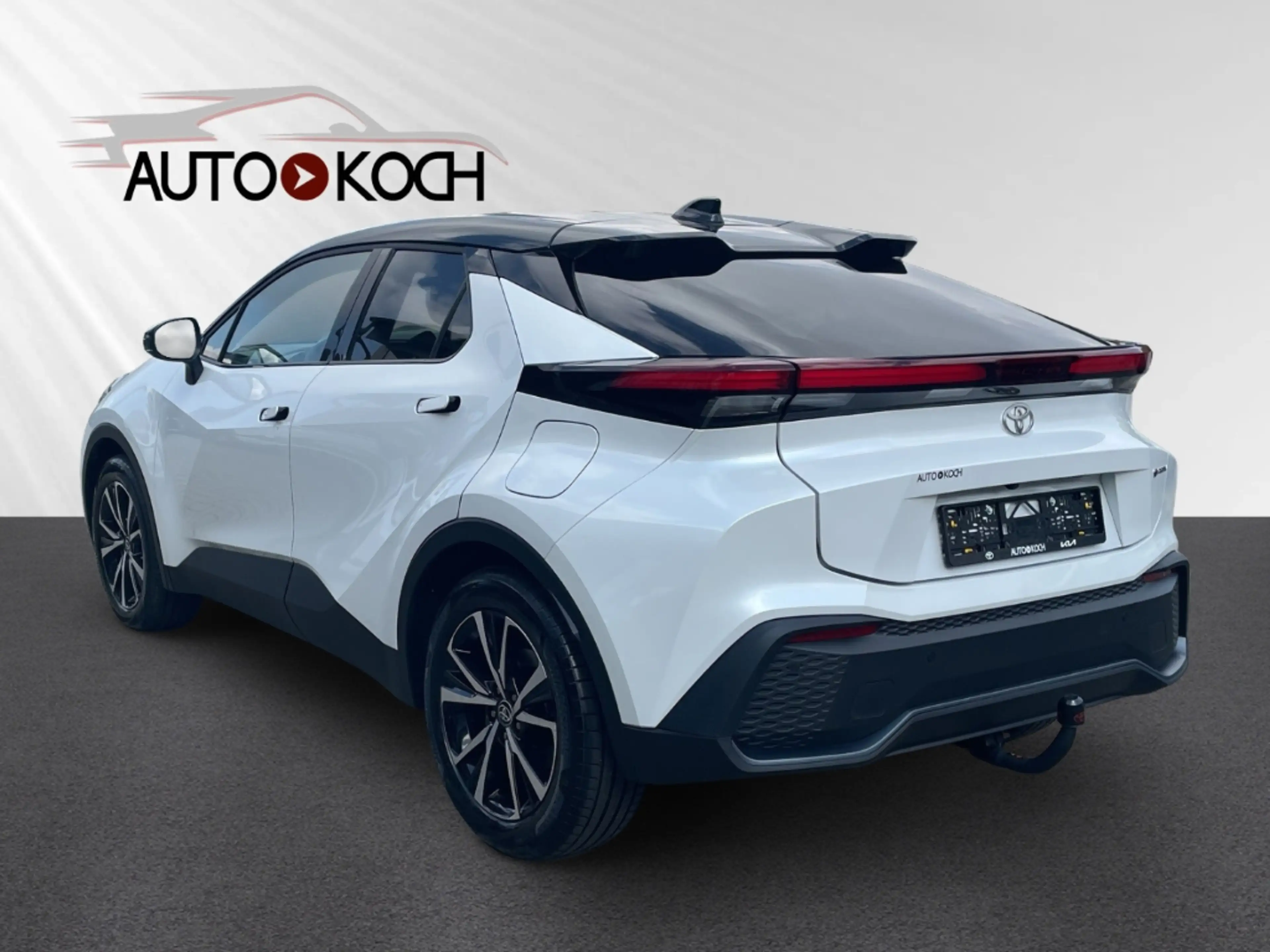 Toyota C-HR Plug-In Hybrid FWD Teamplayer — photo 4