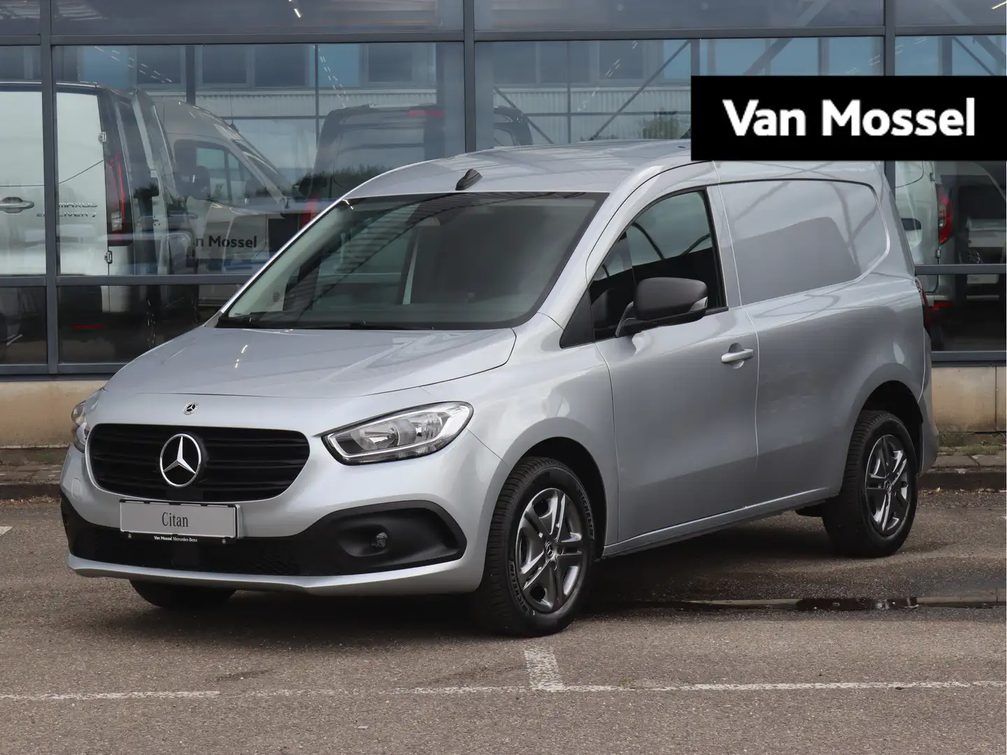 Mercedes-Benz Citan 108 CDI L1 Pro Plateado - 1