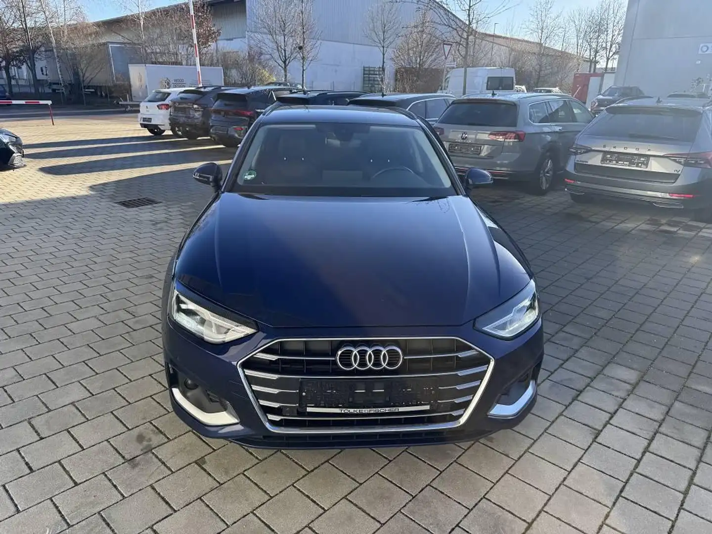 Audi A4 Avant 35 TDI *TOP-Ausstattung* ADVANCED Bleu - 2