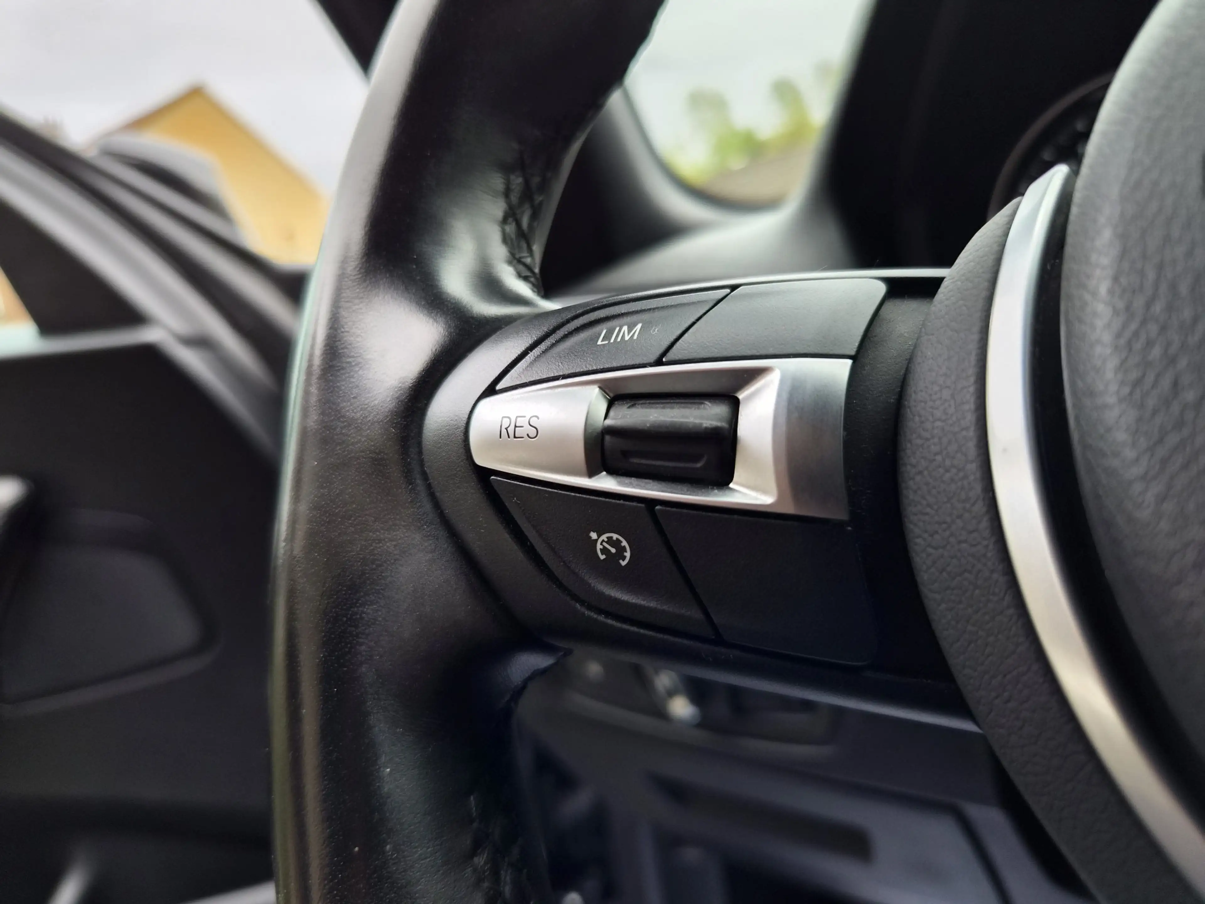 BMW 218 COUPE / M PACK / CAMERA / XENON / SHADOW LINE — photo 15