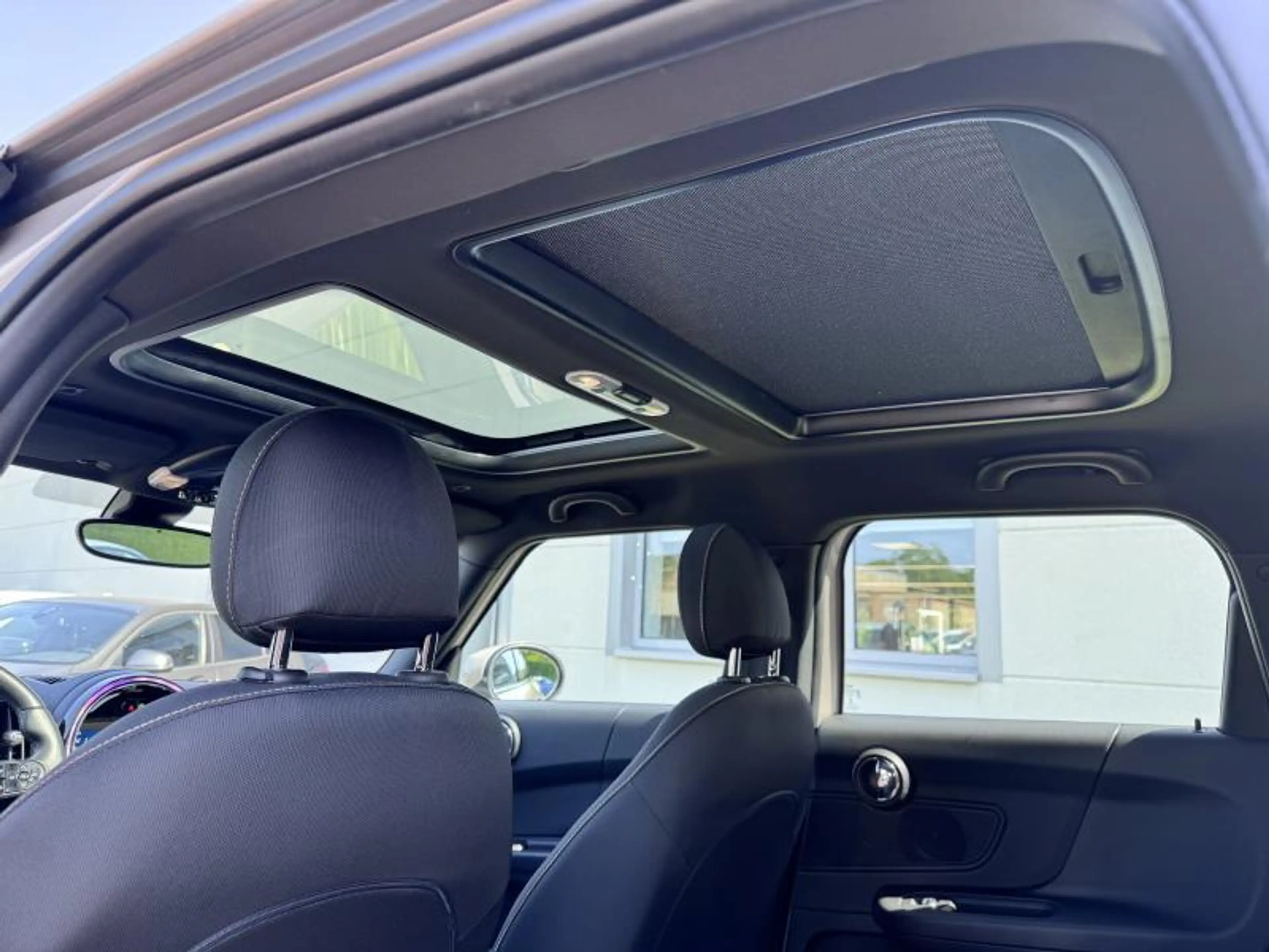 MINI One D Countryman Boite Auto Acc. Comf. Toit Pano — photo 14