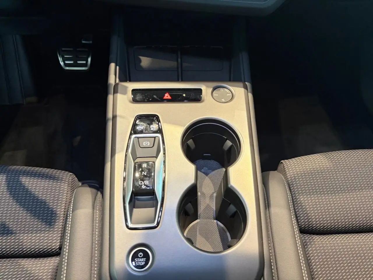 Audi Q4 82 kWh Performance Corporate S, миниатюра 8