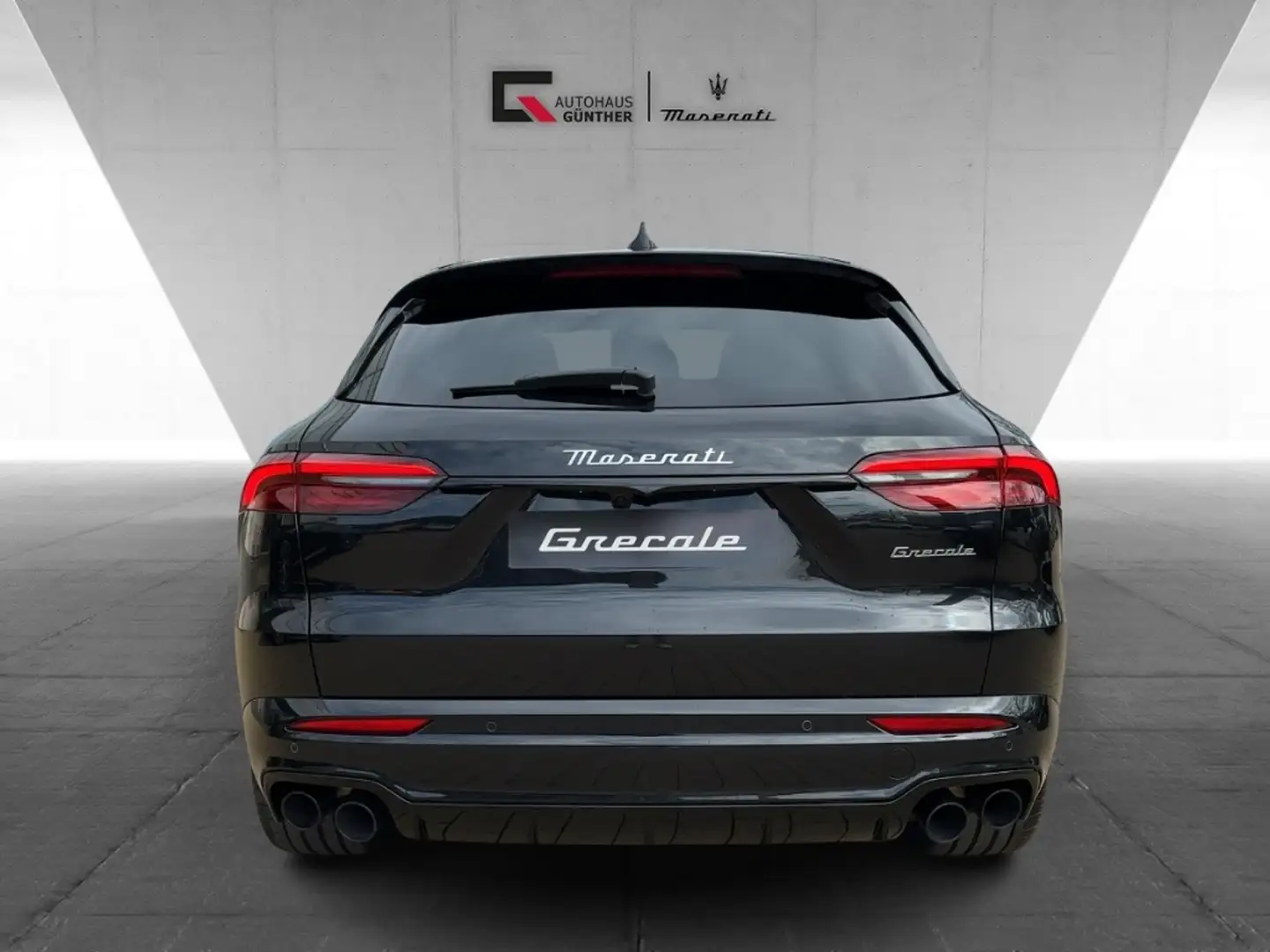 Maserati Grecale Modena MHEV 330PS AWD BLACK 5J Garantie Zwart - 2