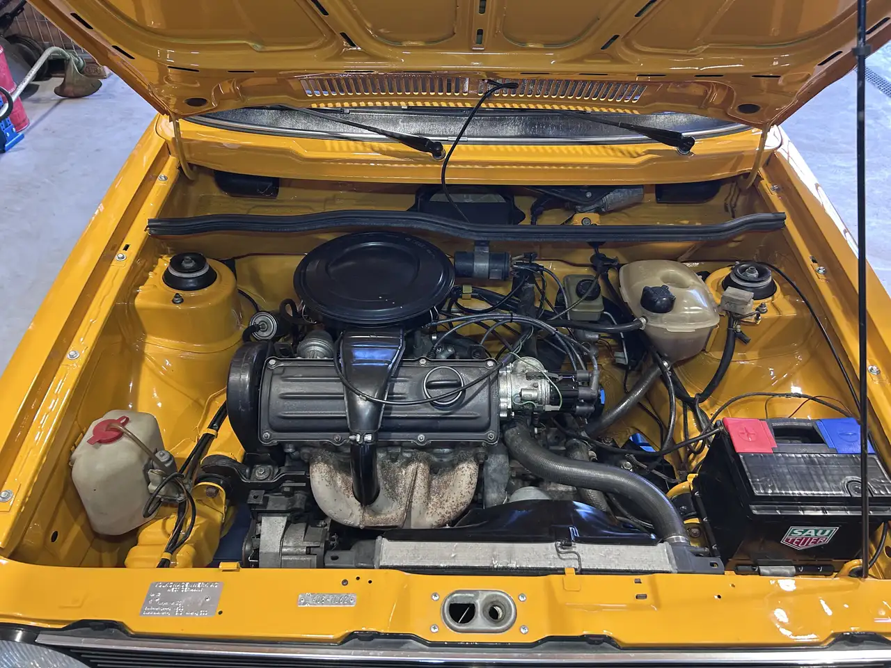 Volkswagen Golf L, 1.1L, 50 JAHRE OLDTIMER "SCHWALBENSCHWANZ", foto 11