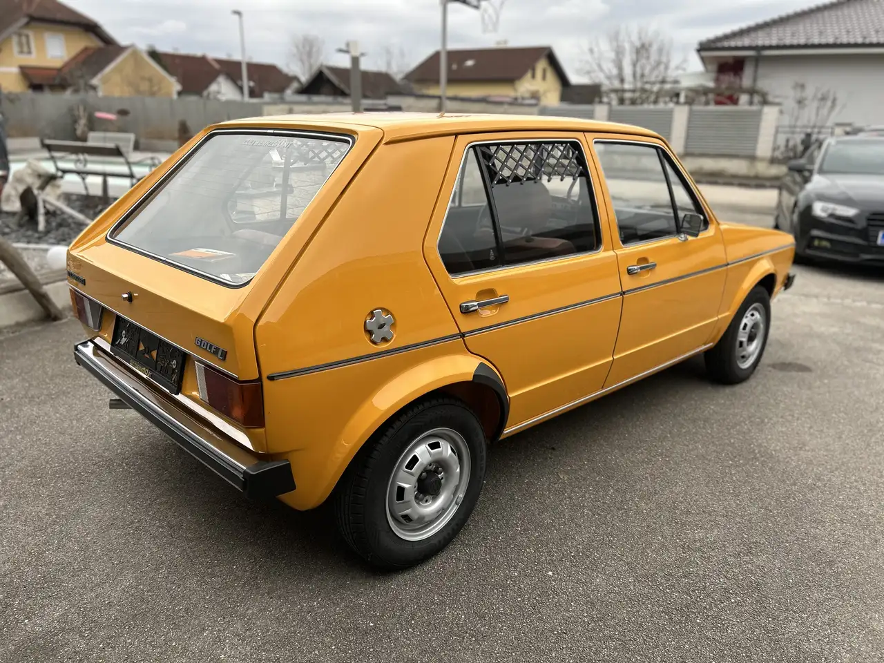 Volkswagen Golf L, 1.1L, 50 JAHRE OLDTIMER "SCHWALBENSCHWANZ", foto 4