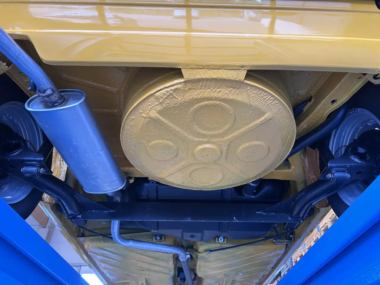 Volkswagen Golf L, 1.1L, 50 JAHRE OLDTIMER "SCHWALBENSCHWANZ", foto 7