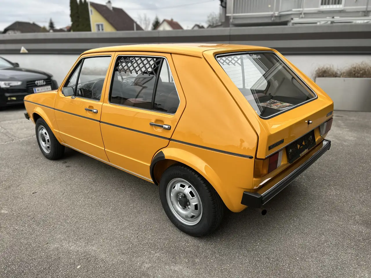 Volkswagen Golf L, 1.1L, 50 JAHRE OLDTIMER "SCHWALBENSCHWANZ", foto 3