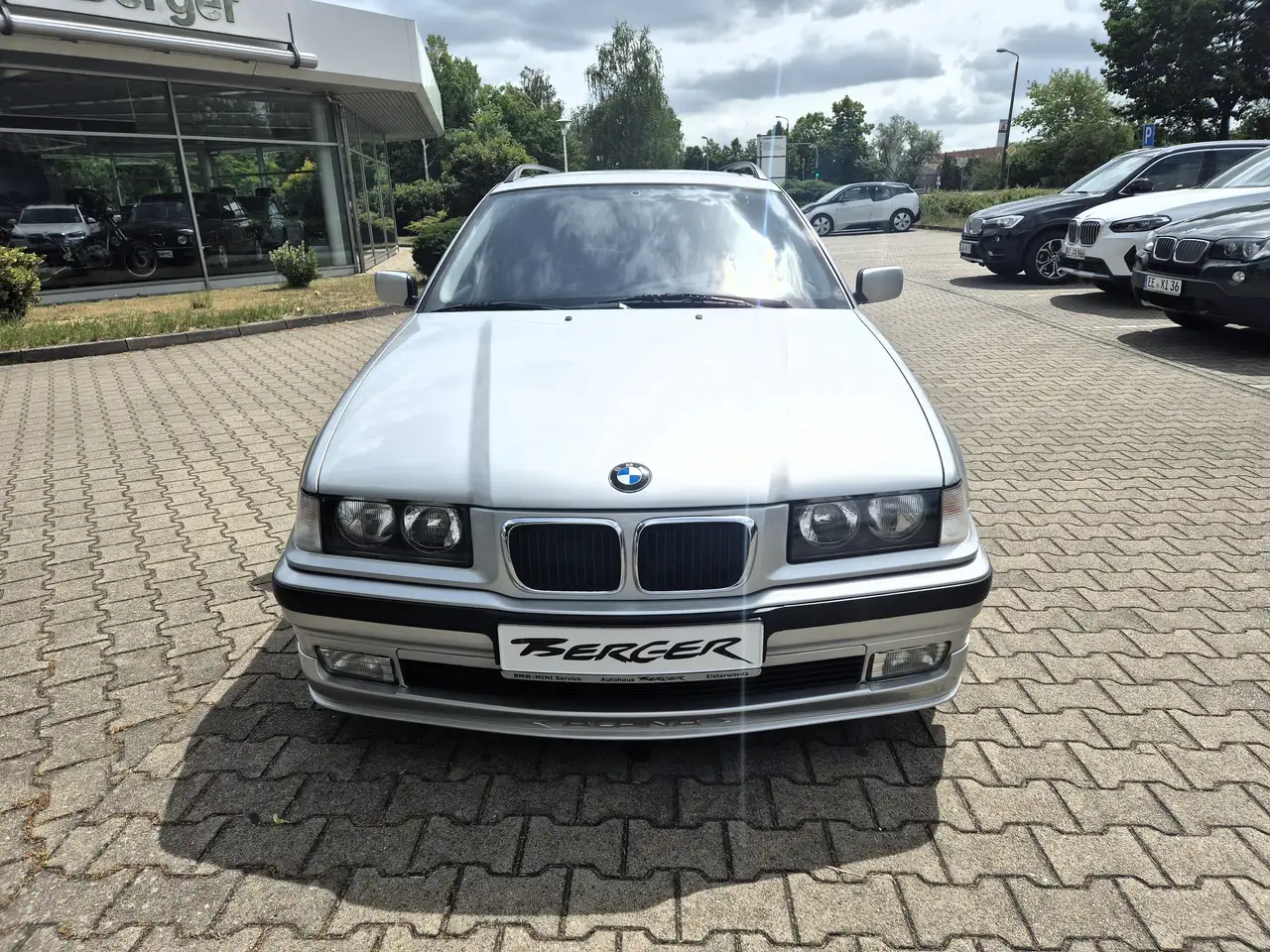 BMW 328 i ALPINA B6 2.8 Ltd Edt, foto 2