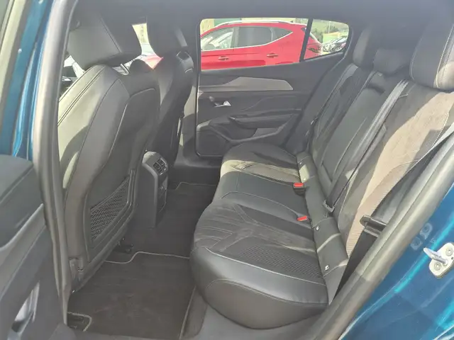 Peugeot 408 view 7