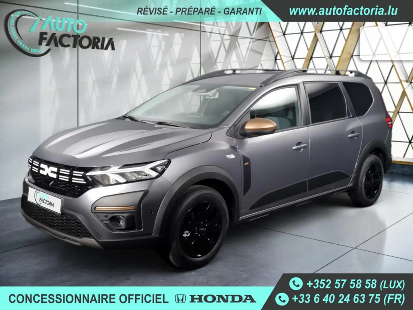 Dacia Jogger 1.0 ECO-G 100cv Extreme+GPS+CAM+LED+CLIM+Opts Grau - 1