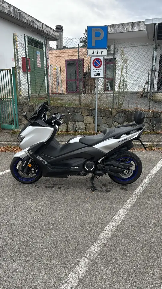 Yamaha Tmax 530