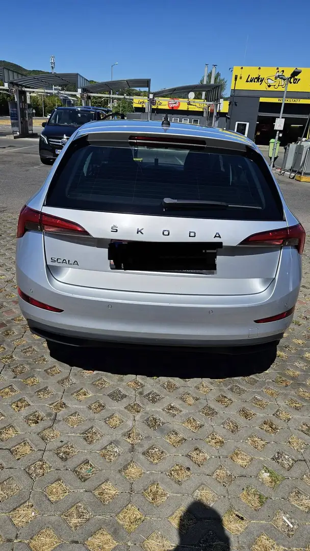 Skoda Scala Scala 1,0 TSI Active Active Silber - 2