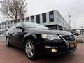 Volkswagen Passat Variant 1.6 FSI Highline Business 6vers navi airco Zwart - thumbnail 4