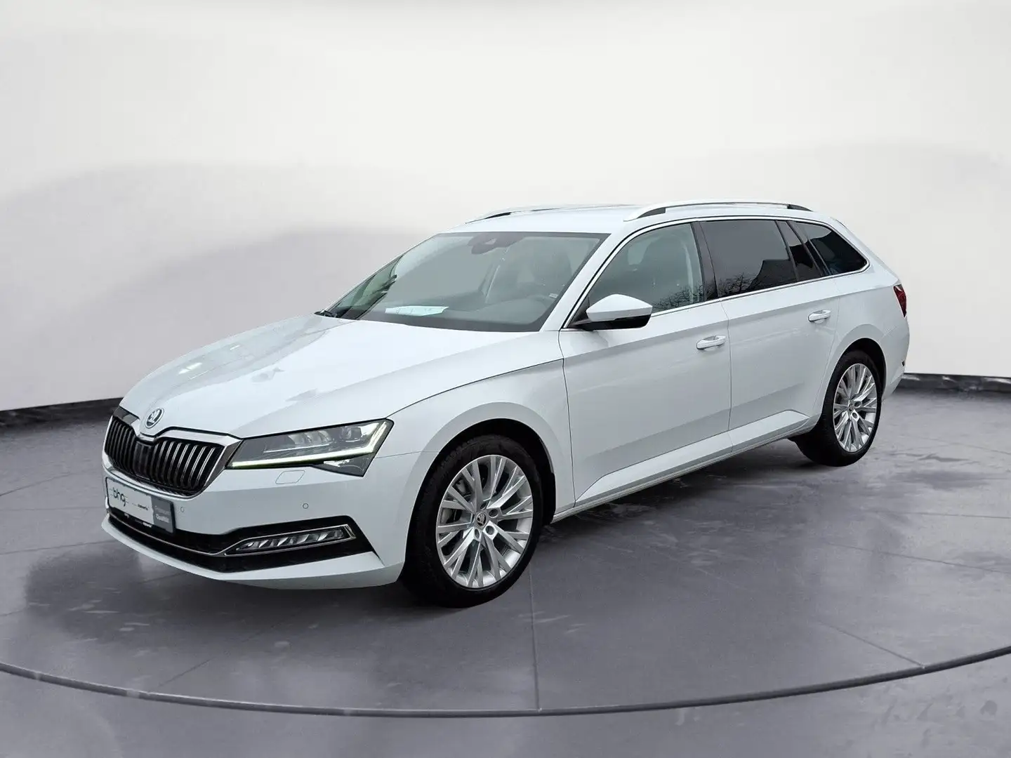 Skoda Superb Combi 2,0 TDI DSG Weiß - 2