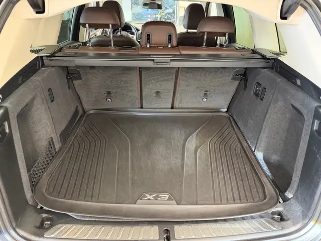 BMW X3 view 11