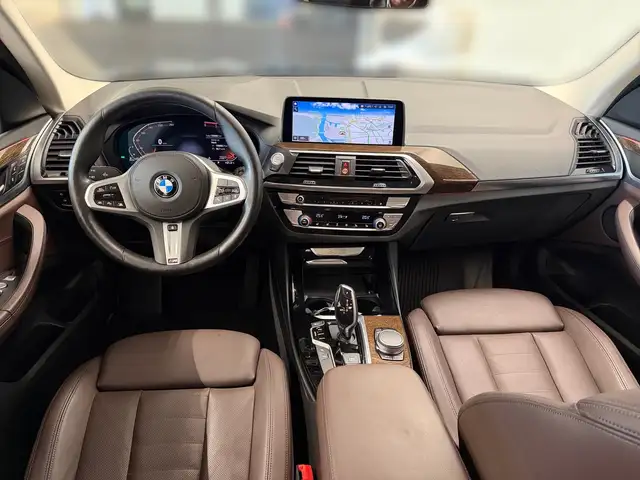 BMW X3 view 9