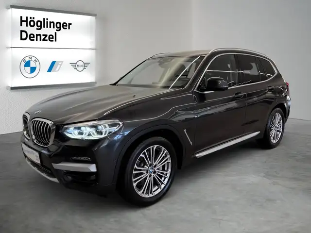 BMW X3 view 2