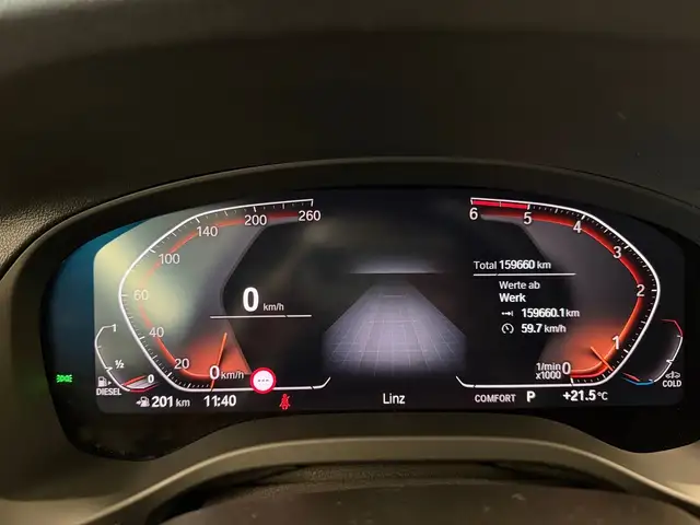 BMW X3 view 4
