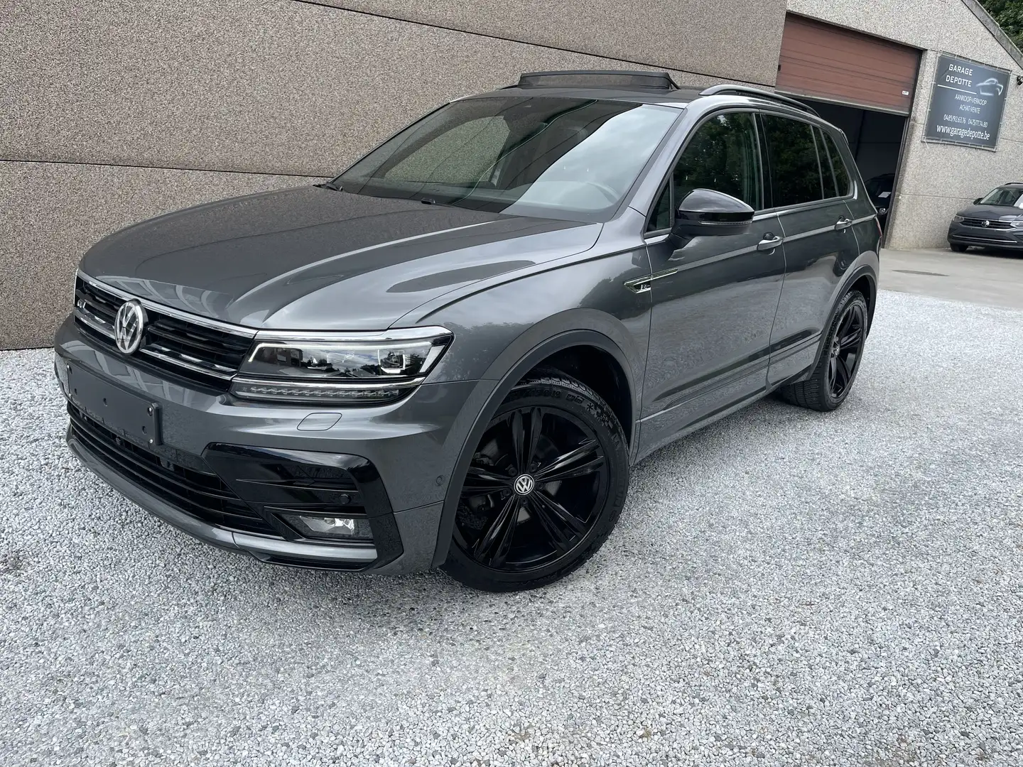 Volkswagen Tiguan Tiguan R-line DSG 2020 Grigio - 1