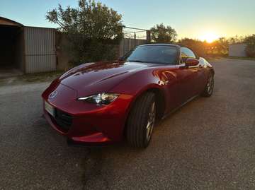 MX-5 IV 2015 Soft Top 1.5 Exclusive-Line