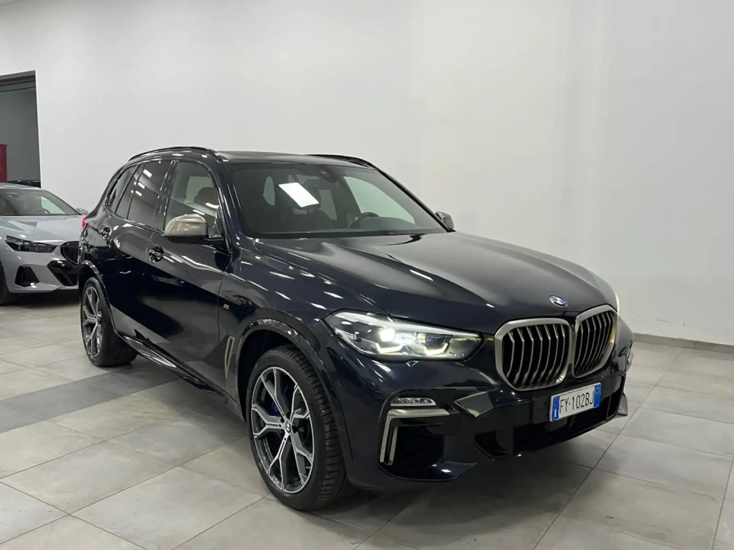 BMW X5 M 50d 7posti possibilità noleggio no scoring Modrá - 2