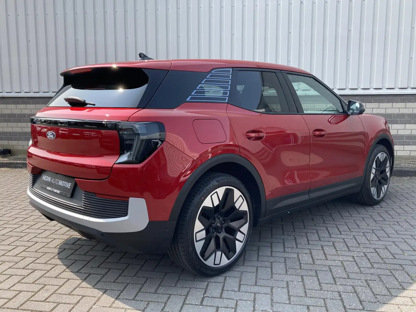 Ford Explorer Premium Extended Range RWD 77 kWh Rood - 2