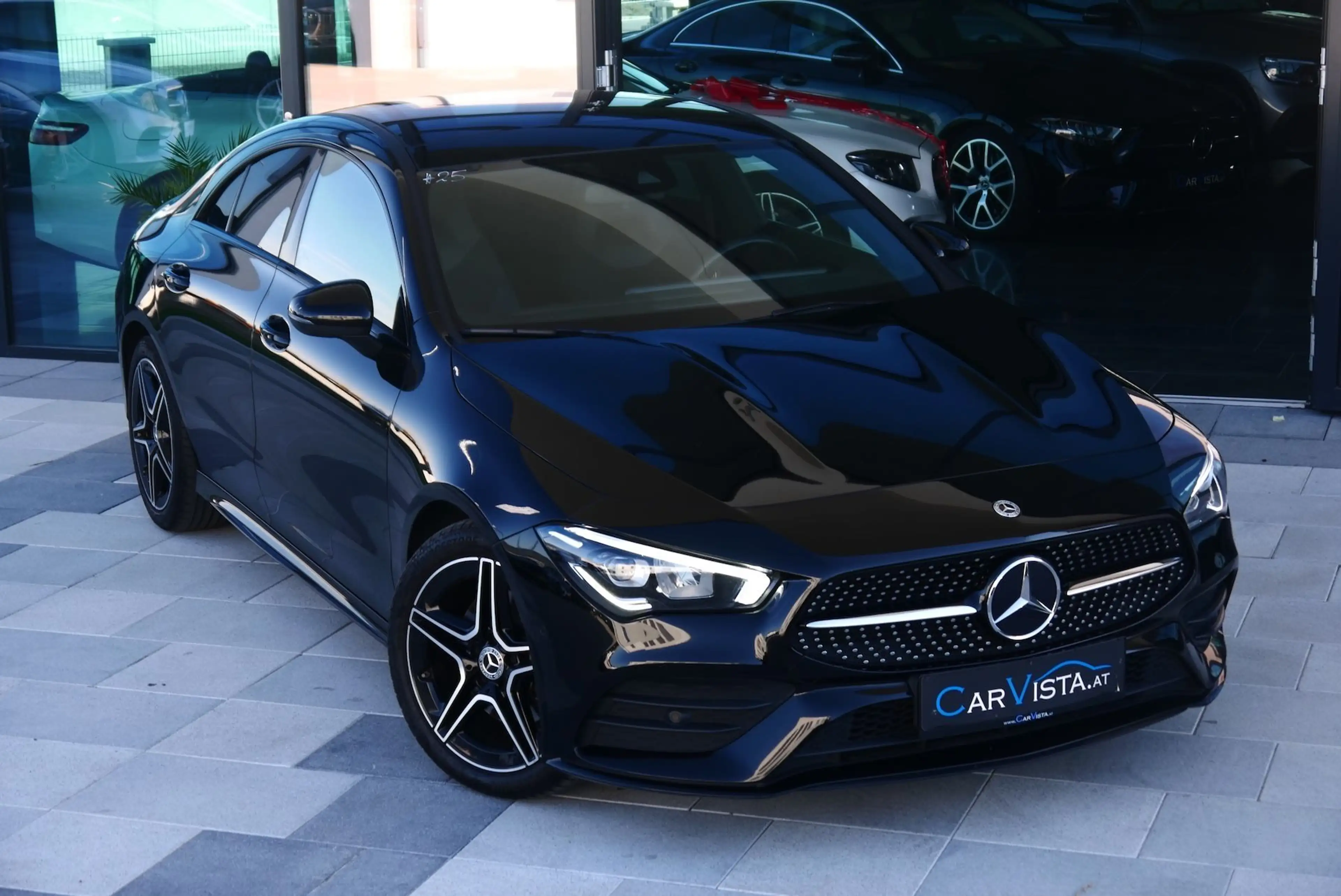 Mercedes-Benz CLA 220 d AMG Line Aut. *Panorama-Widescreen* — photo 6